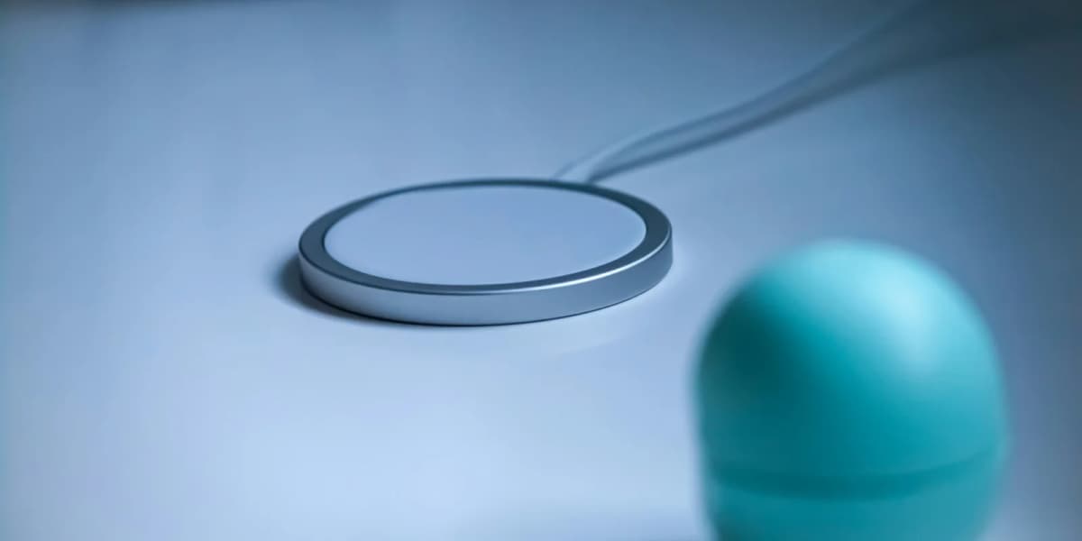 Anker MagGo 3-in-1 vs Belkin BoostCharge Pro: Best Qi2 Wireless Charger in 2026?