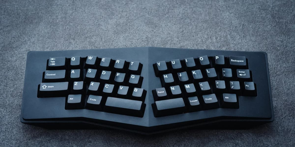 Best Ergonomic Keyboards (2026): Split, Contoured, and Wave Picks That Actually Help