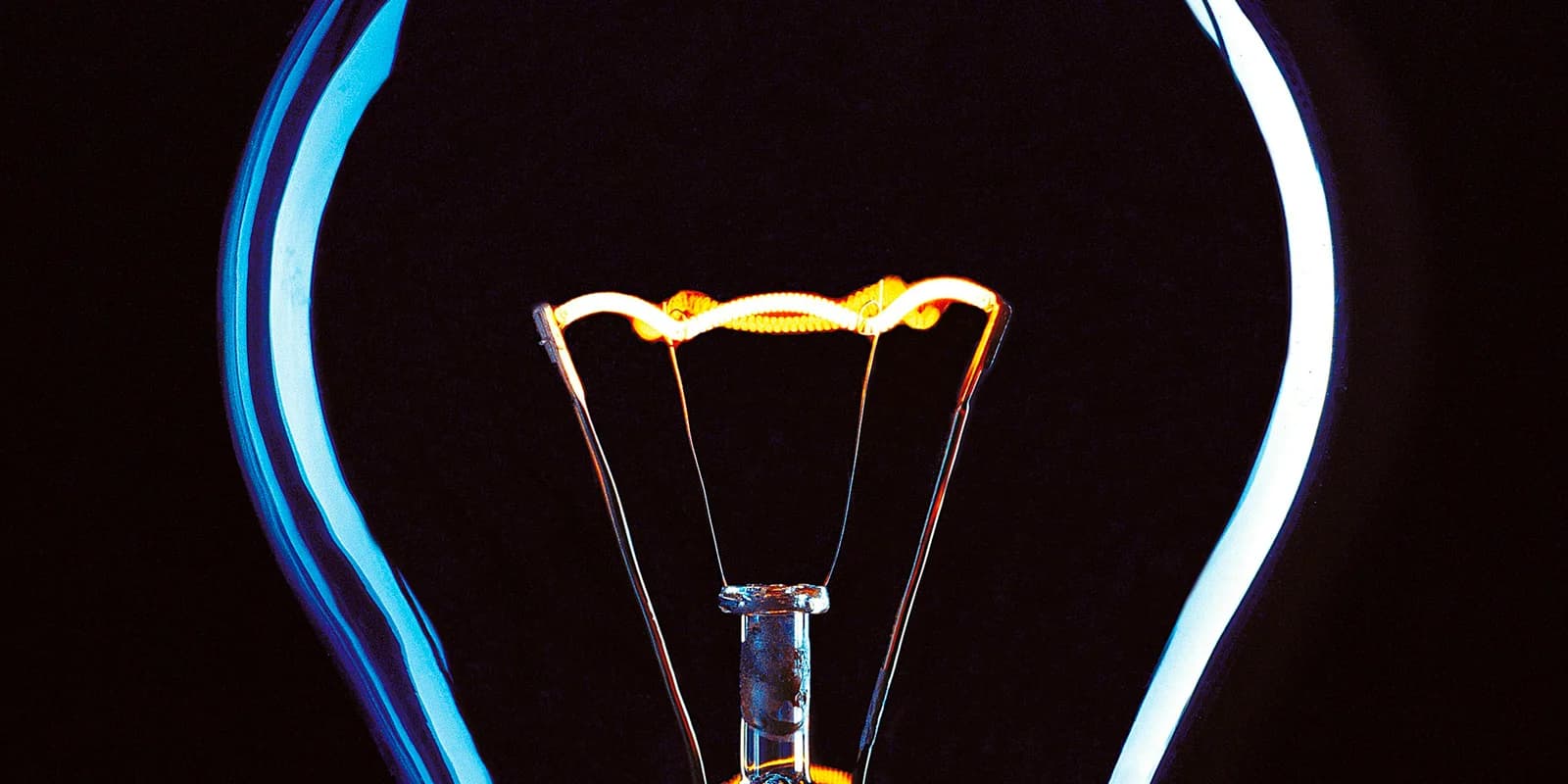 Best Smart Light Bulbs (2026): Hue, LIFX, Govee, and the Ones Worth Replacing Your Lamps With