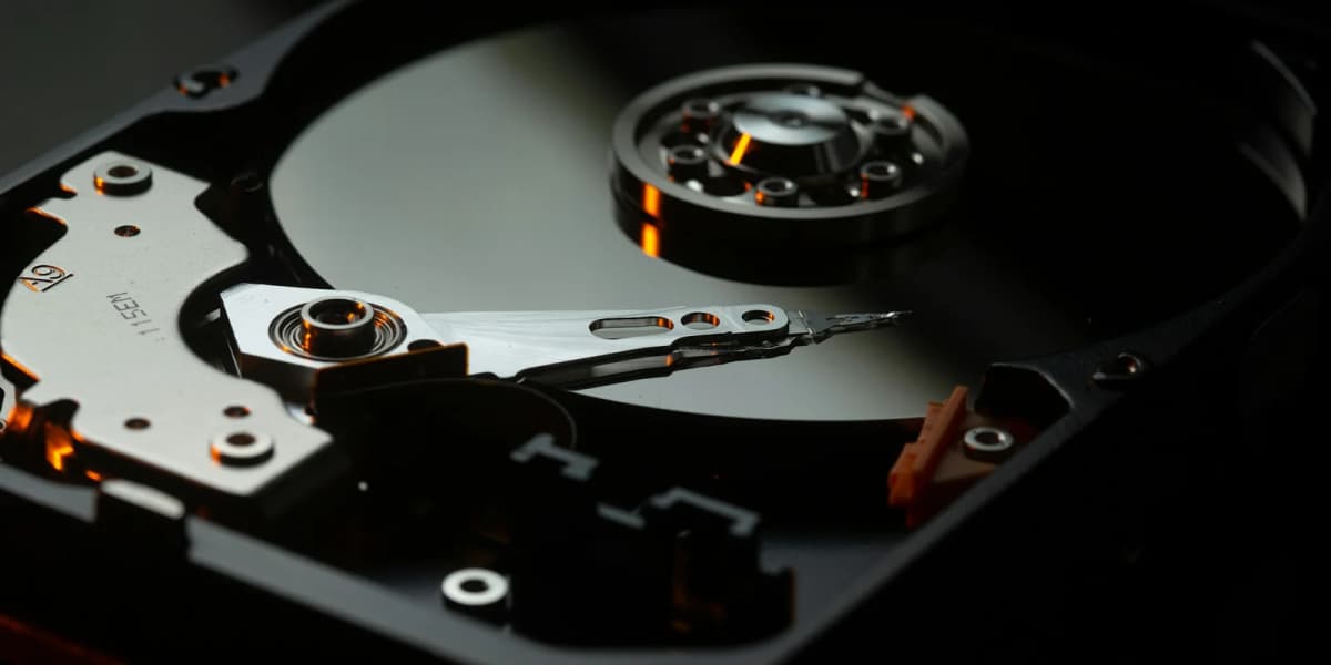 The Complete Personal Storage Guide (2026): NVMe, External SSDs, HDDs, and NAS